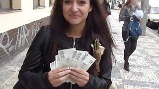 Money In Exchange For Oralsex