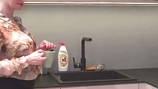 Busty Mature Mom Makes Bad Coffee But Good Sex