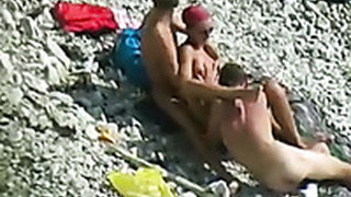 Spiaggia, Telecamera nascosta, Spiare