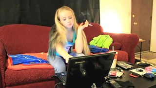 Blond, Fétichisme, Fait maison, Fumeuse, Webcam