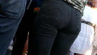 College Girl In Tight Jeans 28