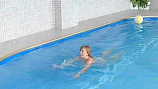 Mature, Piscine, Séduit