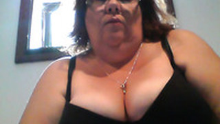 Horny BBW Fucks Her Ugly Twat On A Web Camera