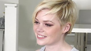 Blonde Schönheit Mit Großen Titten In Casting