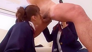 日本人のポルノ, キス